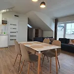 Appartamento Sjesta Komfortowe Apartamenty, Prywatny Parking, Gratis Parking W Centrum Miasta Kudowa-Zdrój