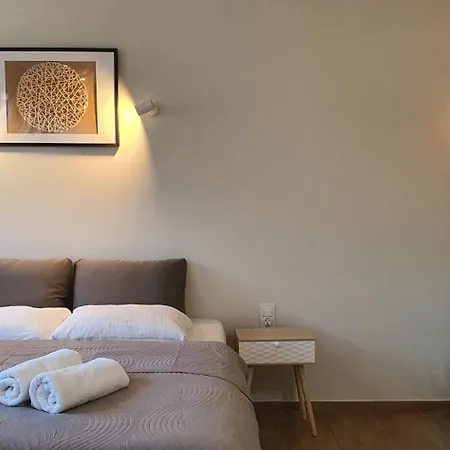 Apartmán Sjesta Komfortowe Apartamenty, Prywatny Parking, Gratis Parking W Centrum Miasta Kudowa-Zdrój