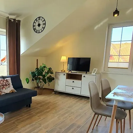 Appartamento Sjesta Komfortowe Apartamenty, Prywatny Parking, Gratis Parking W Centrum Miasta Kudowa-Zdrój