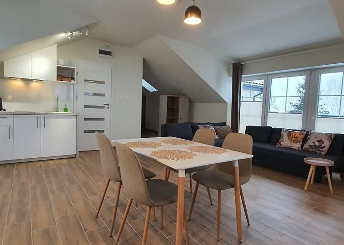 Διαμέρισμα Sjesta Komfortowe Apartamenty, Prywatny Parking, Gratis Parking W Centrum Miasta Kudowa-Zdrój